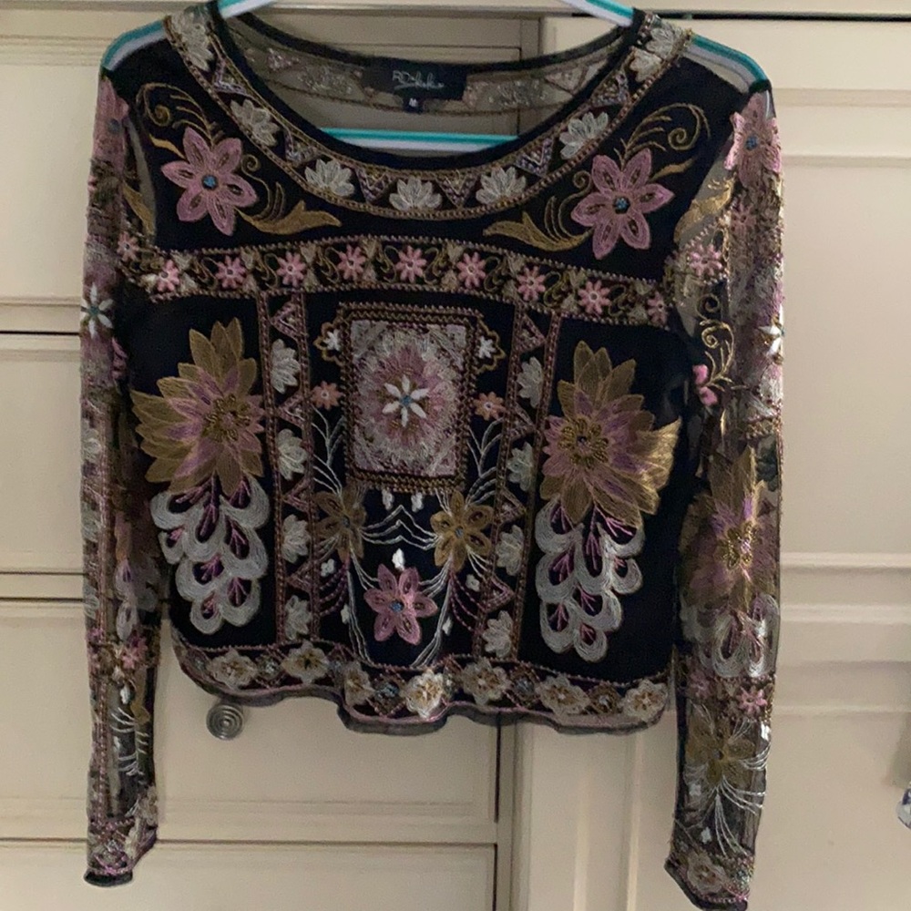 Size Med Top Embroidered and Beaded